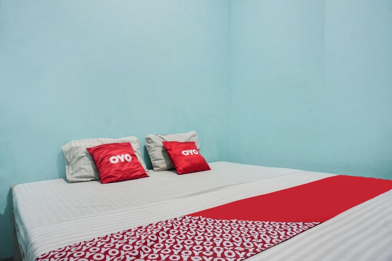 Oyo 91754 Wisma Tiqita Syariah Джакарта Экстерьер фото